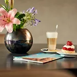 ドゥ リンデブーム ホテル