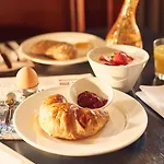 ドゥ リンデブーム ホテル 3*