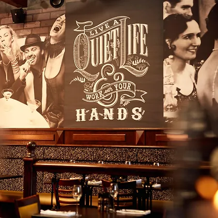 De Lindeboom Den Burg