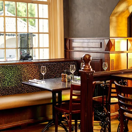 De Lindeboom Den Burg