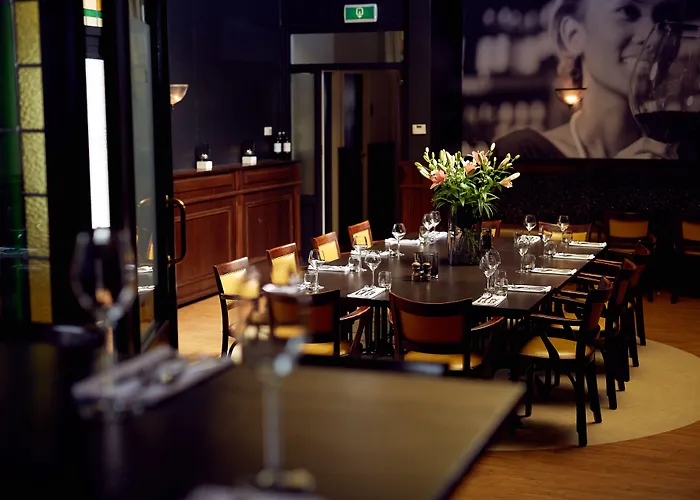 De Lindeboom Hotel Den Burg