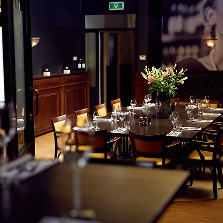 De Lindeboom فندق دِن بورِخْ