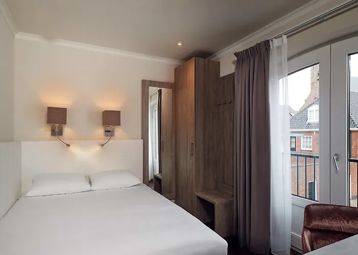 De Lindeboom Den Burg